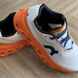 Women’s On Cloud CLOUDMONSTER Size 7